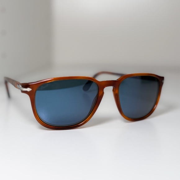 Persol Sunglass | Terra di Siena | GREAT CONDITION with Original Packaging - Picture 8 of 13
